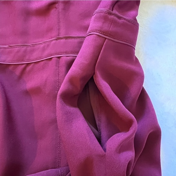 Banana Republic Burgundy V-Neck Fit Flare Dress 3/4 sleeve pocket SZ 10 - Picture 6 of 9